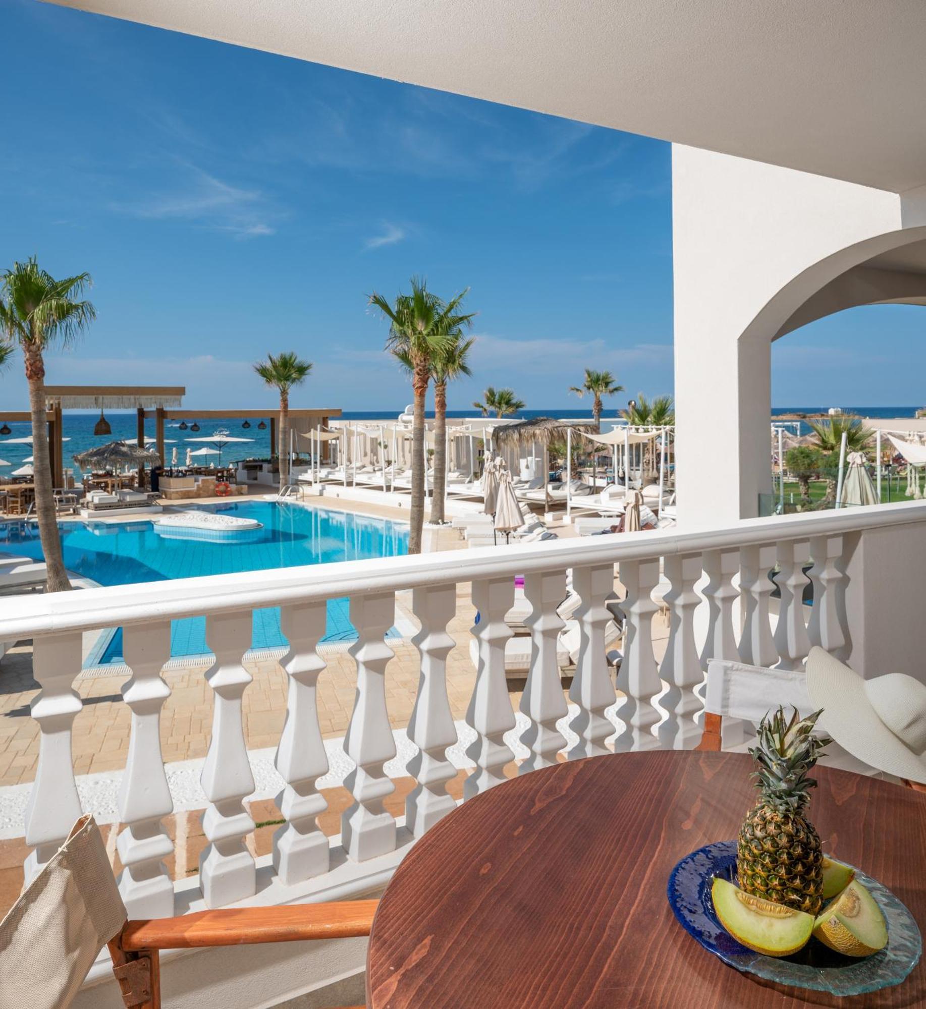 Parthenis Beach, Suites By The Sea Malia Eksteriør bilde